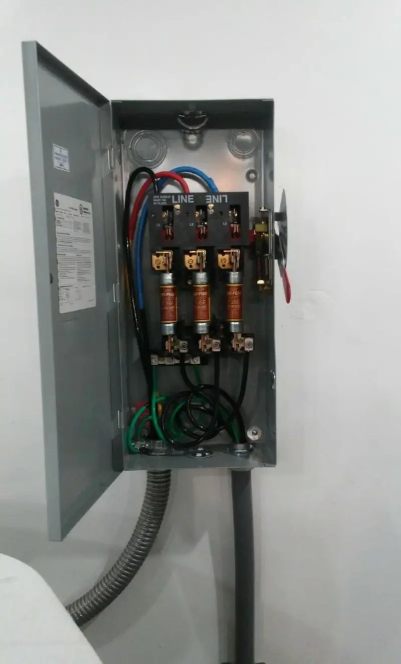 Three-phase disconnect switch installed for Electrical Wiring & Rewiring in Livonia